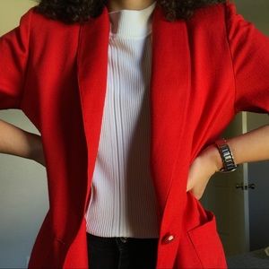 SOLD / VINTAGE • oversized red blazer